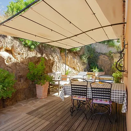 Coustelline Apartment *